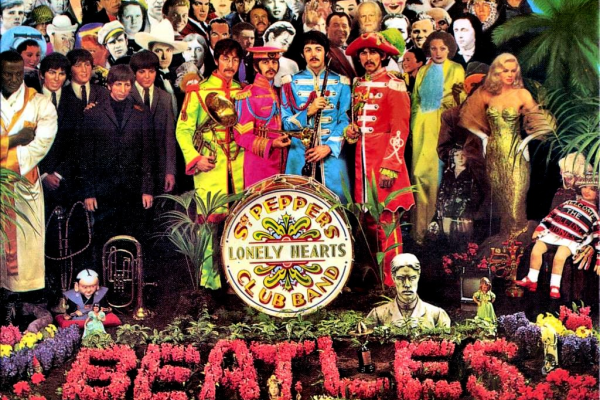 THE BEATLES - Sgt. Peppers Lonely Hearts Club Band