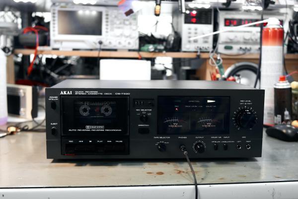 AKAI CS-732D Naprawa i konserwacja magnetofonu kasetowego